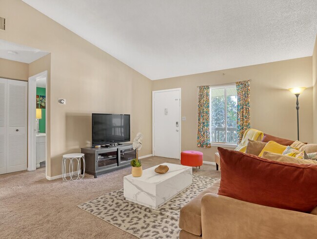 Building Photo - 6552 Chasewood Dr