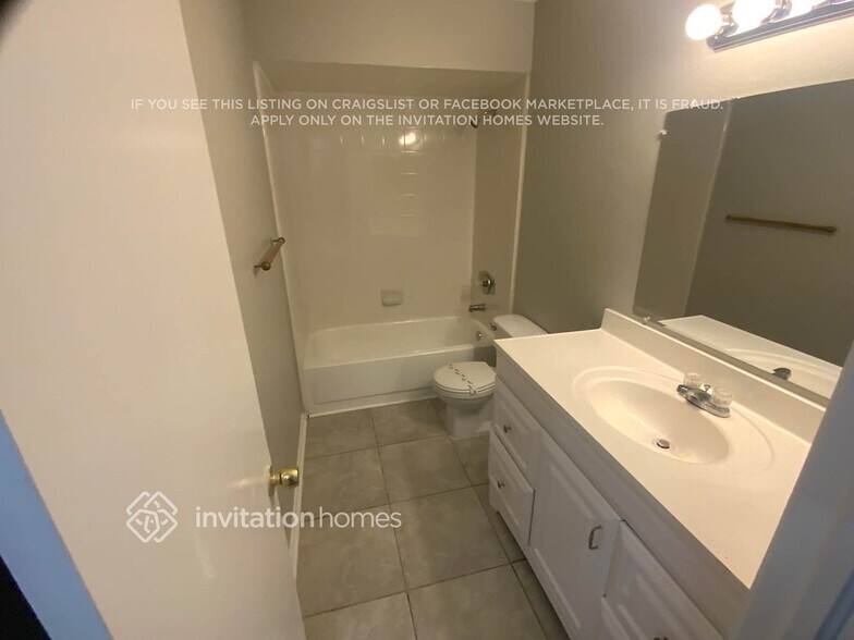 Building Photo - 8404 Boysenberry Ln W