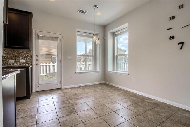 Building Photo - 2014 Barker House Cv