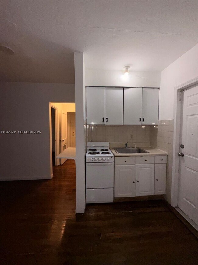 Building Photo - 1955 Taylor St