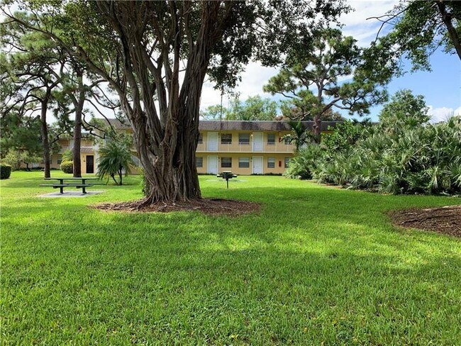 Building Photo - 5180 NE 6th Ave