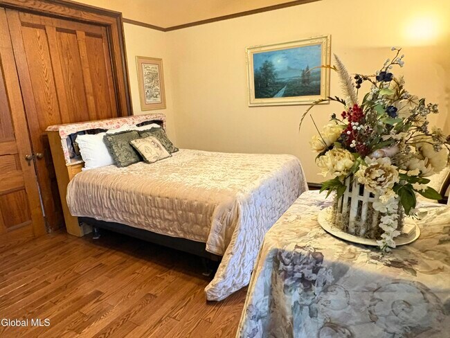 Building Photo - 260 Clark Rd