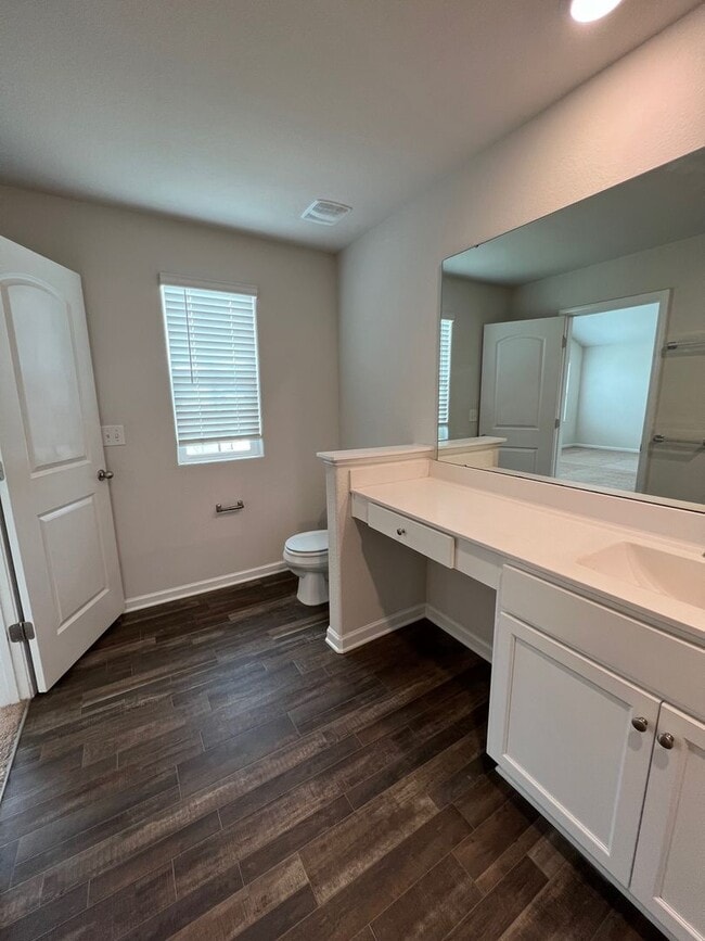 Building Photo - Charming 3 Bedroom Home Located In Zebulon NC!!!