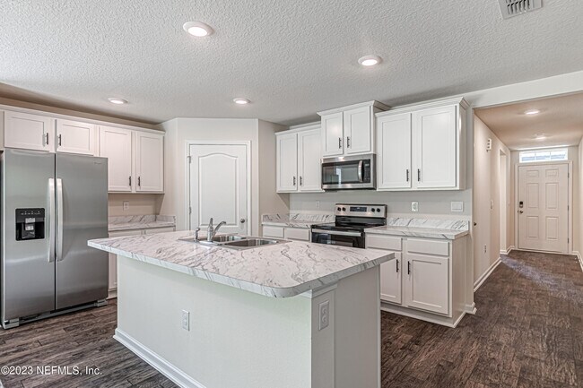 Building Photo - 2058 Garrison Wy