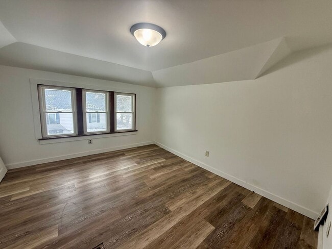 Building Photo - 3 Bed 1 Bath Single Family Home in White Lake - Move-In Special: HALF OFF DEPOSIT!