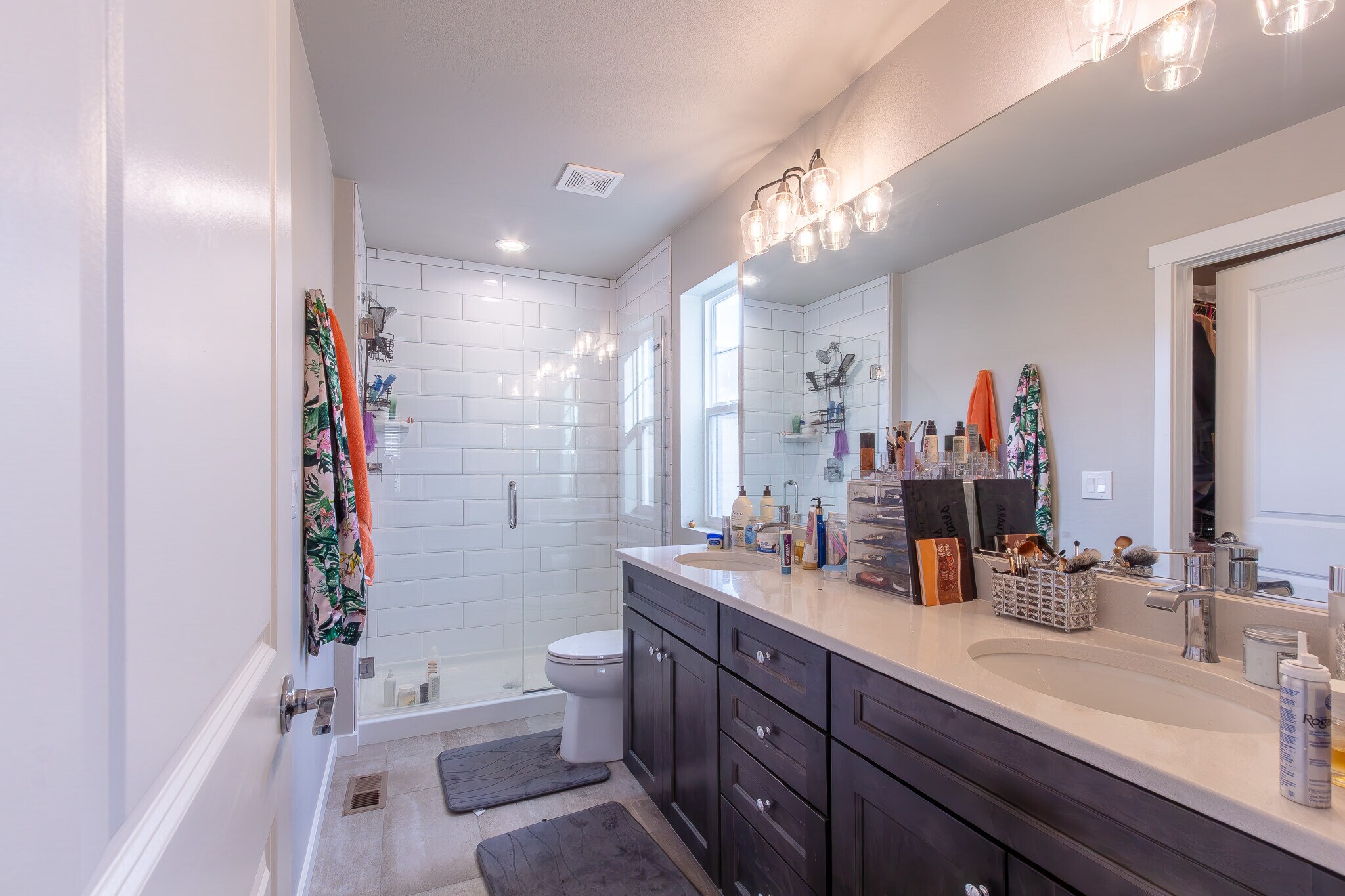 Building Photo - 5863 Summer Dream Dr