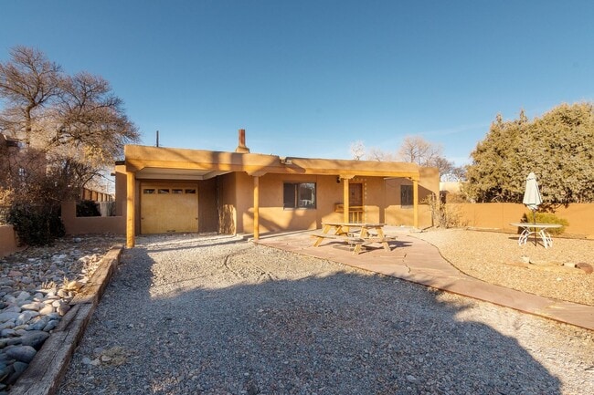 Building Photo - Santa Fe Traditional Home
