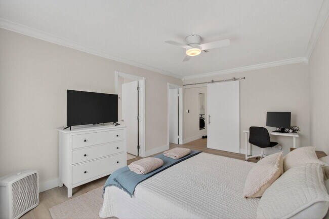 Building Photo - 802 Mallard Dr