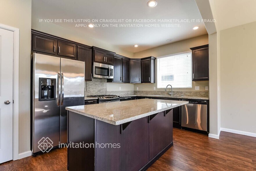 Building Photo - 19129 18th Ave Ct E