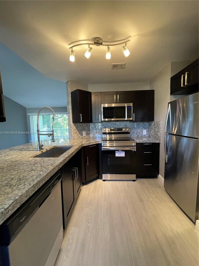 Building Photo - 3429 NW 44th St