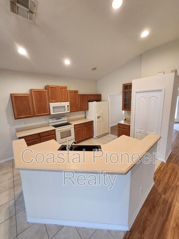 Building Photo - 11614 Whiterook Ct