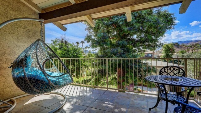 Building Photo - 2160 S Palm Canyon Dr