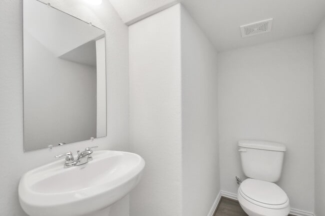 Building Photo - 1534 Revolution Way