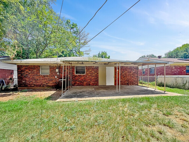 Building Photo - 4325 Prairie Ln