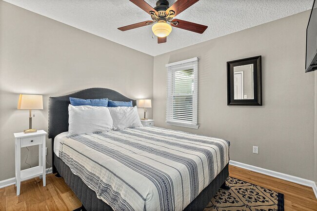 Building Photo - 12 Sylvan Dr