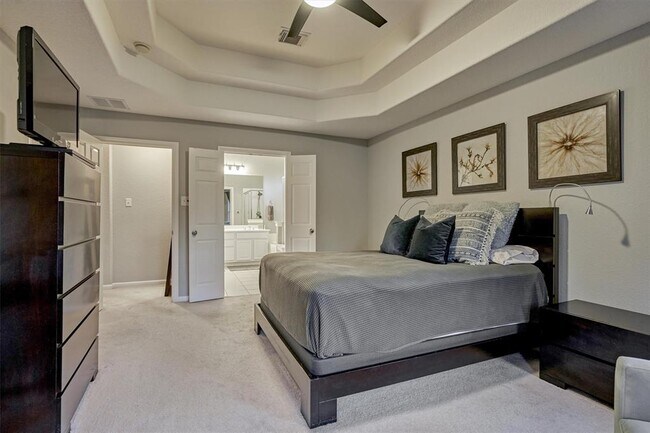 Building Photo - 131 Zephyr Bend Pl