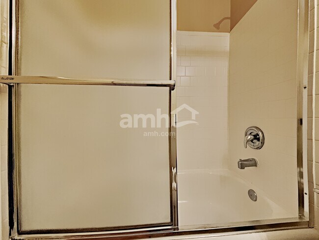 Building Photo - 2834 Regent Walk Dr