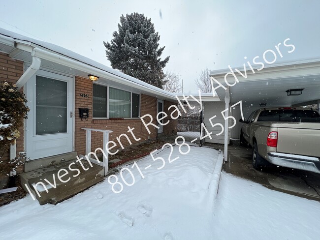 Building Photo - Two-Bedroom Apartment in South Salt Lake!