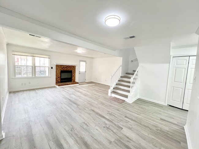 Building Photo - 5424 Scholarship Dr