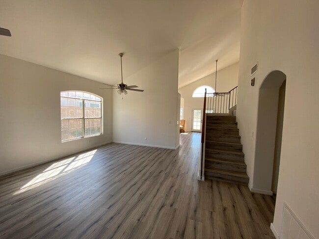 Building Photo - 10254 Hopi Ln