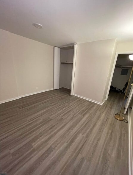 Building Photo - 5800 Oakwood Dr