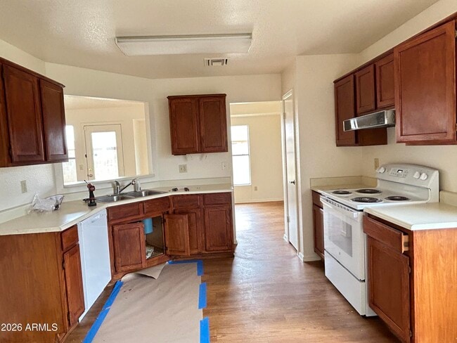 Building Photo - 6965 W Brown St