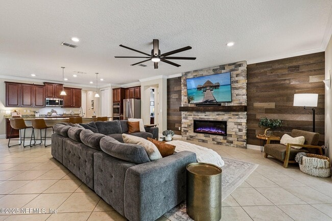 Primary Photo - 291 St Kitts Loop