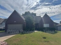 Building Photo - 10640 E 114th St S