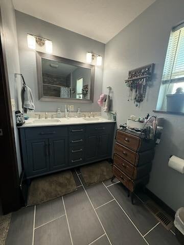 Building Photo - 602 W Front St