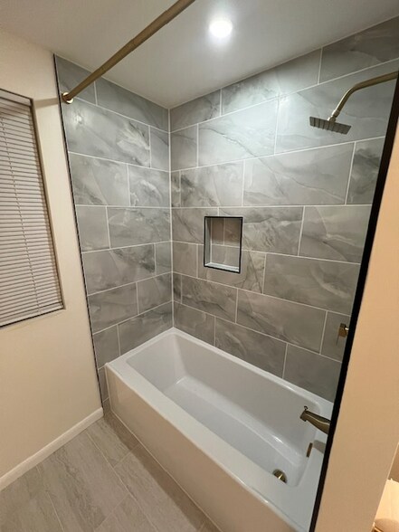 Building Photo - 522 E Indian Spring Dr