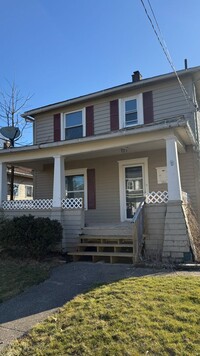 Building Photo - 3 bedroom single family home