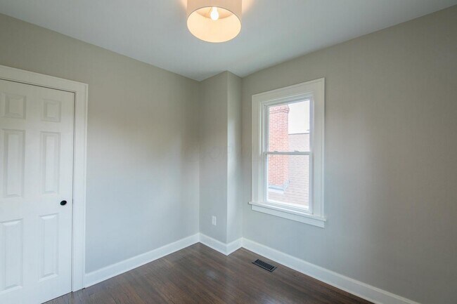Building Photo - 778 S 17th St