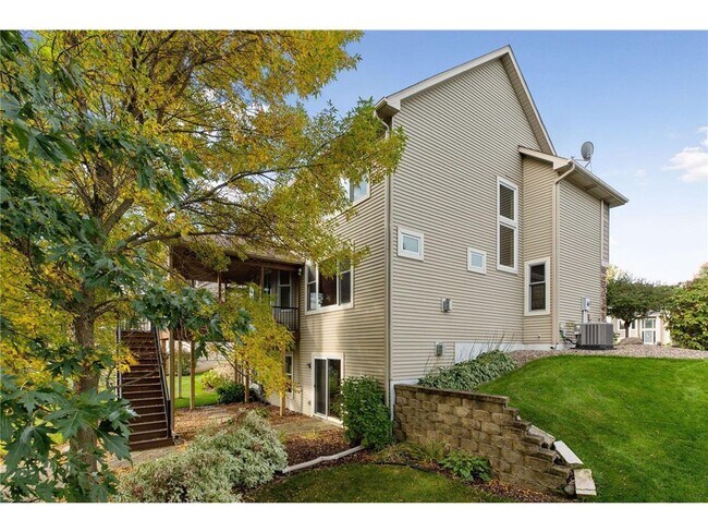 Building Photo - 8069 Enclave Bay