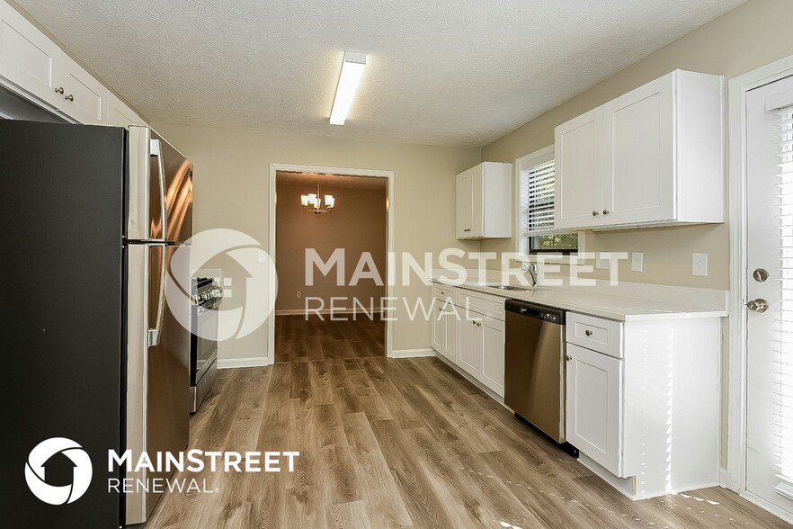 Building Photo - 8050 Sumit Wood Dr NW