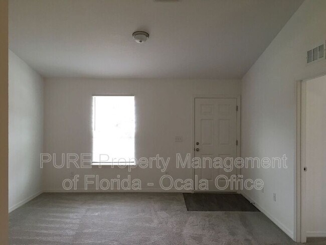 Building Photo - 2581 W Castania Dr