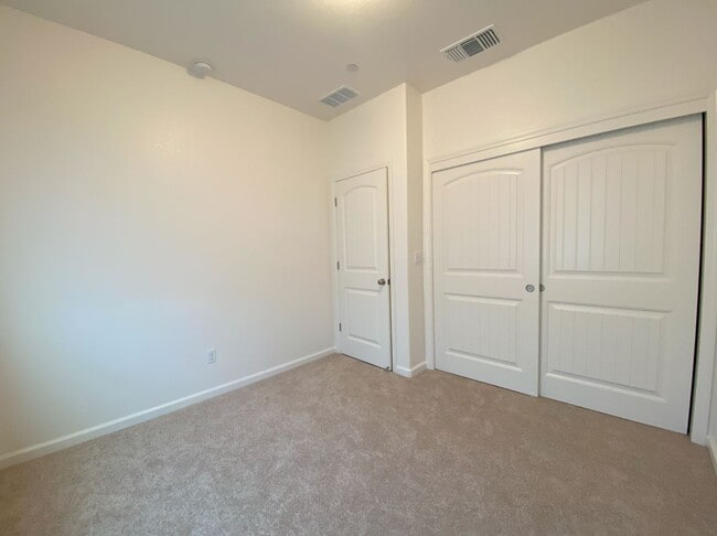 Building Photo - 4422 Andrea Dr