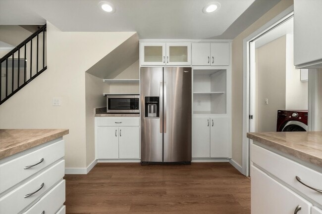 Building Photo - 4935 Cervato Way