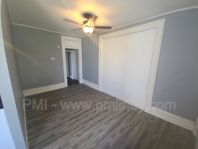 Building Photo - 103 E 2nd St