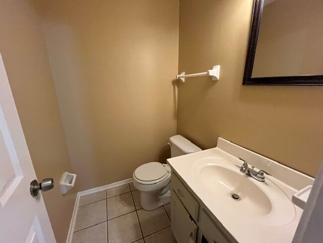Building Photo - Renovated 3 Bedroom 1.5 Bath Home for Rent!!