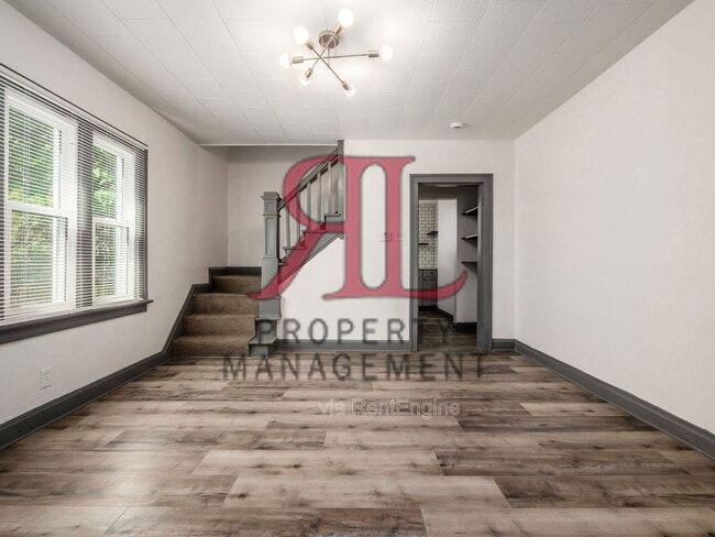 Building Photo - 439 Eldridge Ave