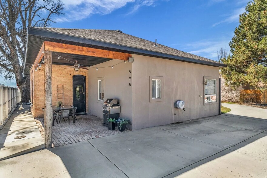 Building Photo - 595 E 900 N