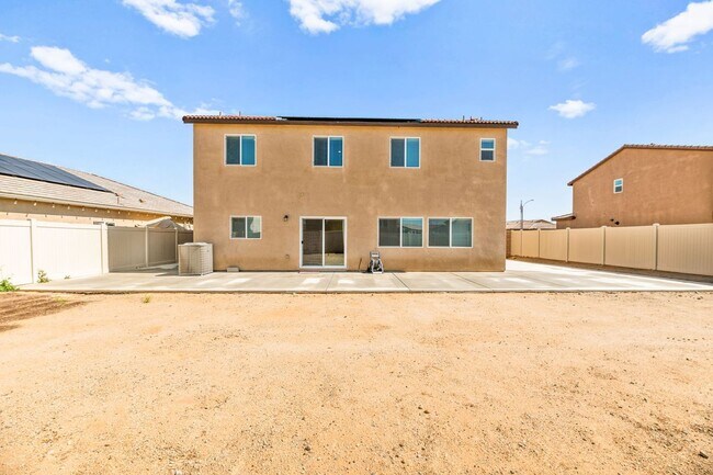 Building Photo - 28357 Cats Claw Dr