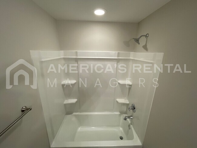 Building Photo - Home for Rent in Cullman, AL!!! Available to View Now!!!