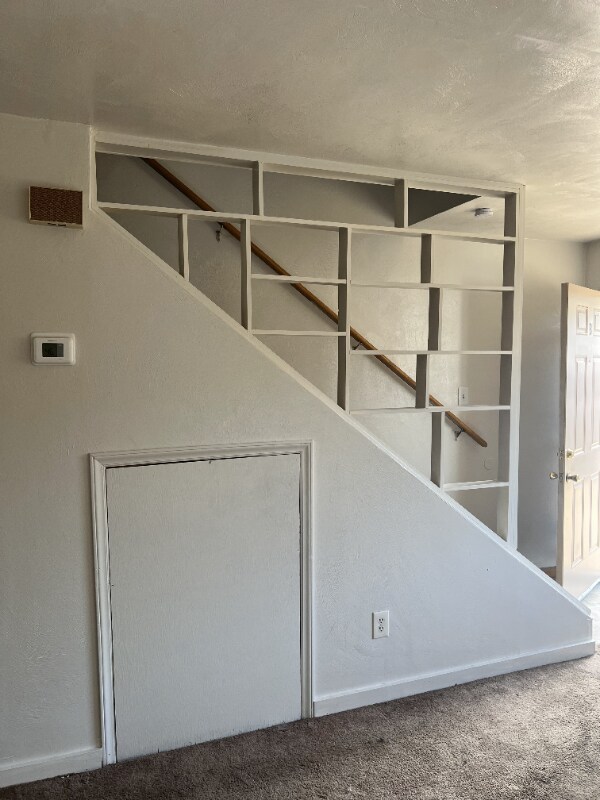 Building Photo - 623 Dudley Ave