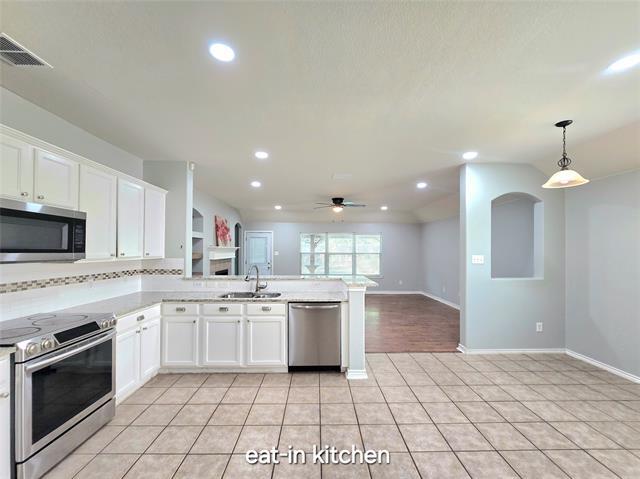 Building Photo - 5423 Lavaca Rd