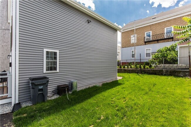Building Photo - ****Providence – Eastside/Fox Point Single Family - $2,550****