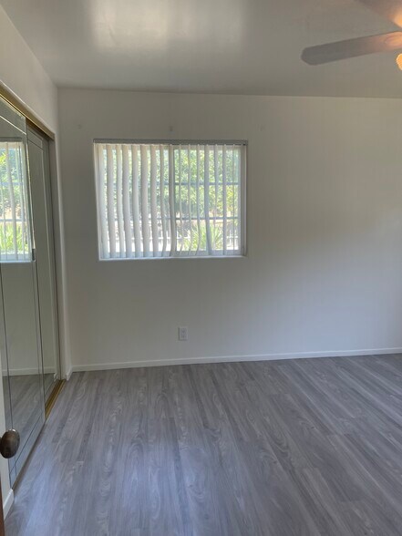 Building Photo - 15651 Rayen St