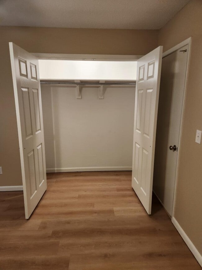 Building Photo - 4690 Opal Dr