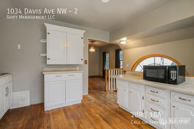 Building Photo - 1034 Davis Ave NW