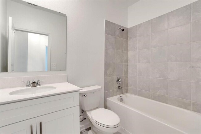 Building Photo - 7485 Stone Crk Trl